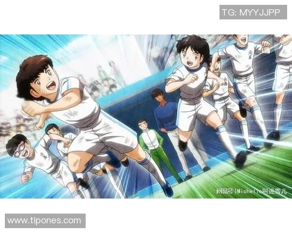 光头巨星闪耀绿茵场激情演绎足球岁月辉煌传奇