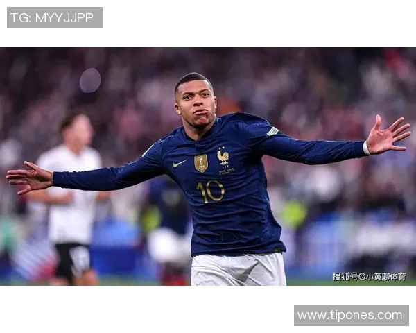 禁赛风波中的足球巨星盘点:从争议到复出的背后故事 禁赛风波中的足球巨星盘点:从争议到复出的背后故事